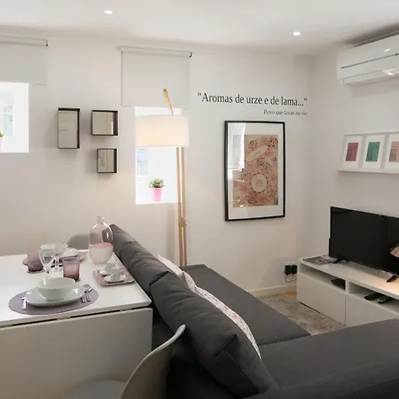 Center Flats In Mouraria Apartman *